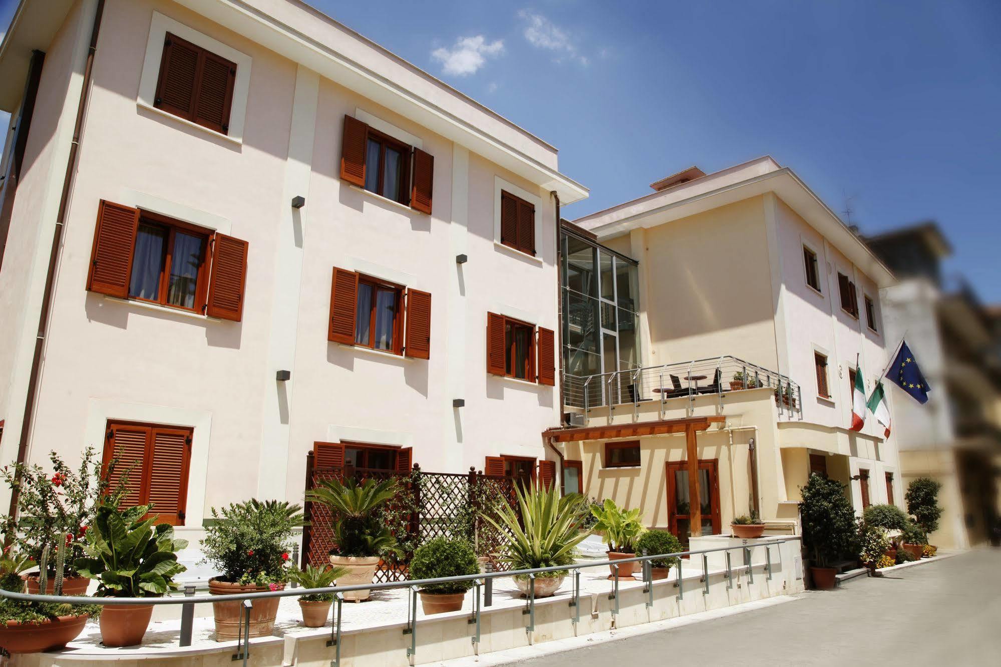 Hotel Diana Pompei Exterior photo